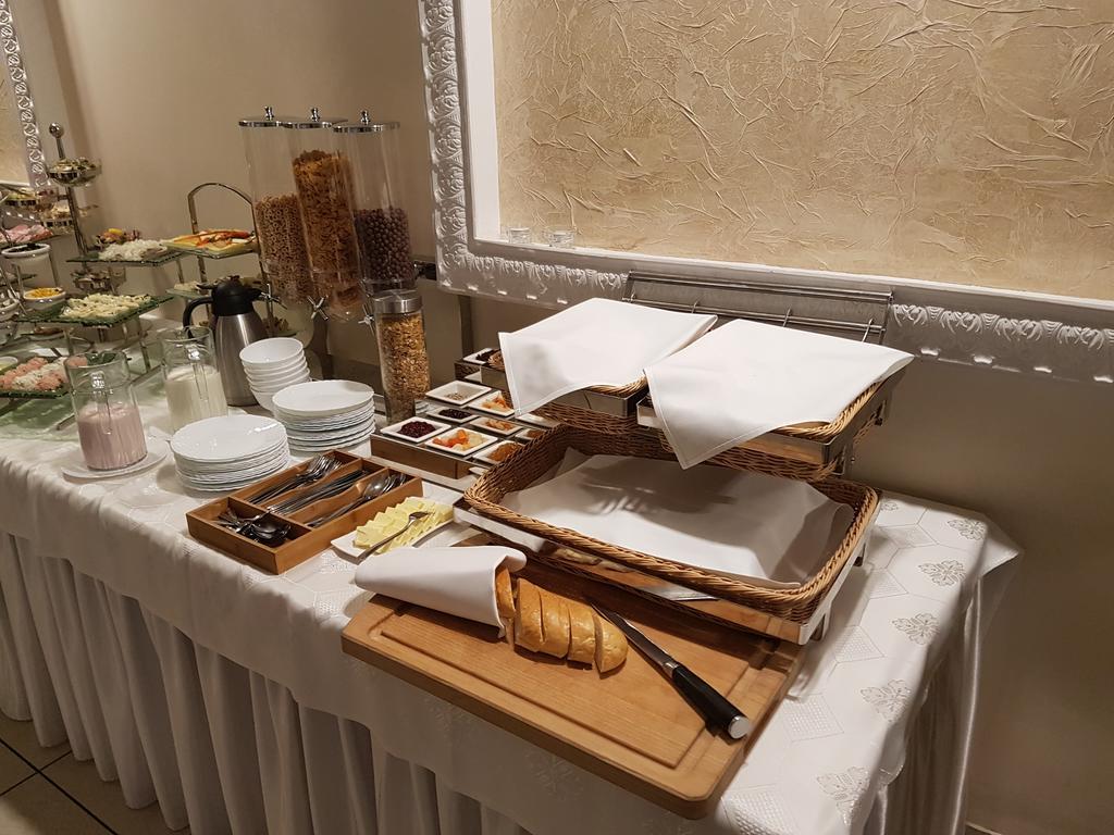 Porosły Belwederアパートホテル エクステリア 写真